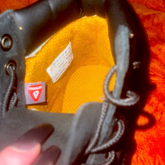 Worn once last year ,no longer fits, no original box - Picture 3 of 5